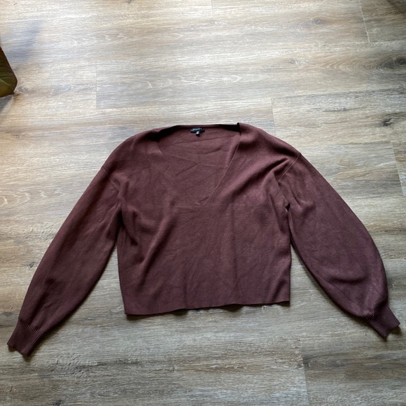 Dynamite Luca Puff Sleeve V-neck Sweater - Picture 4 of 6
